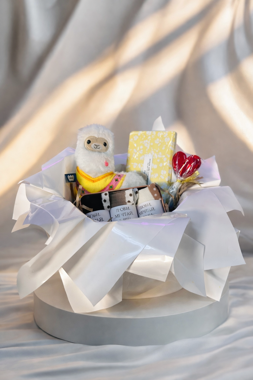 Фотография для товара «Подарочный набор "ЛЮБИ. МЕЧТАЙ. СИЯЙ"»